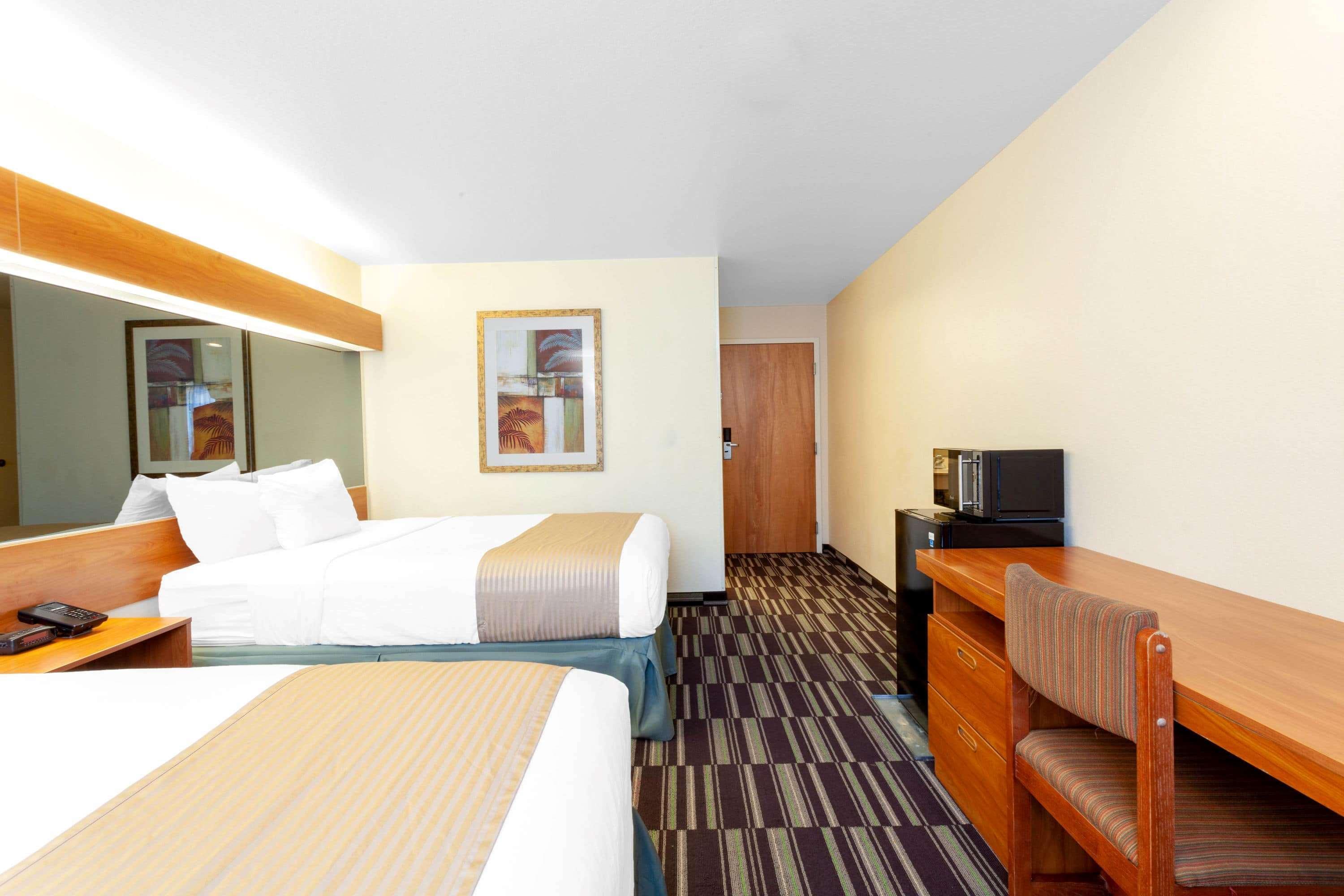 Microtel Inn & Suites By Wyndham Gulf Shores Exterior photo