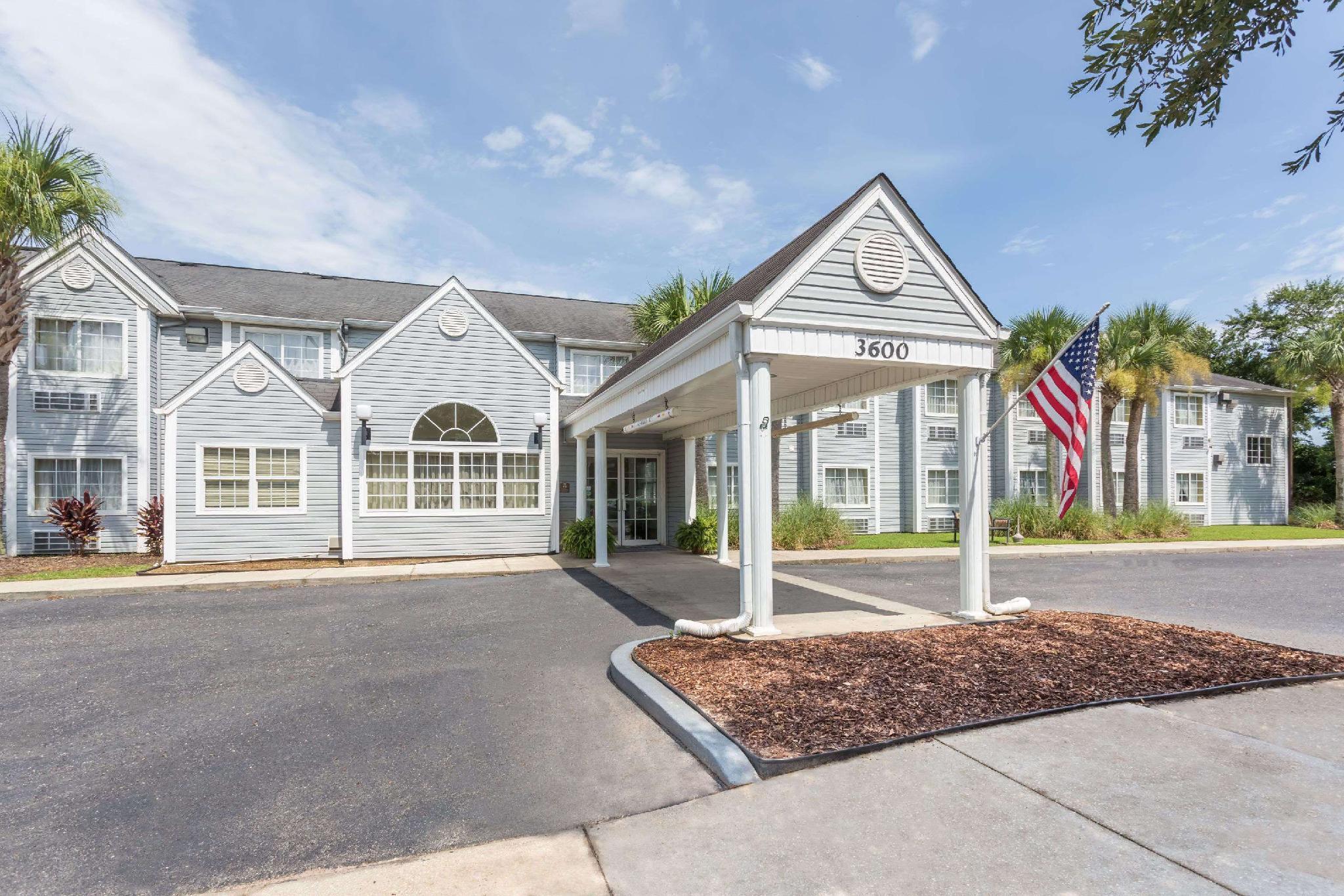 Microtel Inn & Suites By Wyndham Gulf Shores Exterior photo