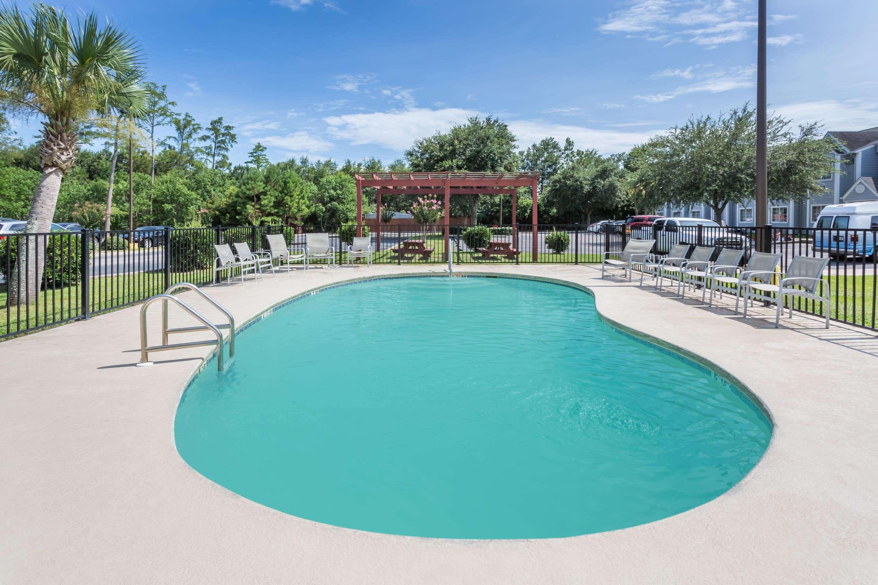 Microtel Inn & Suites By Wyndham Gulf Shores Exterior photo